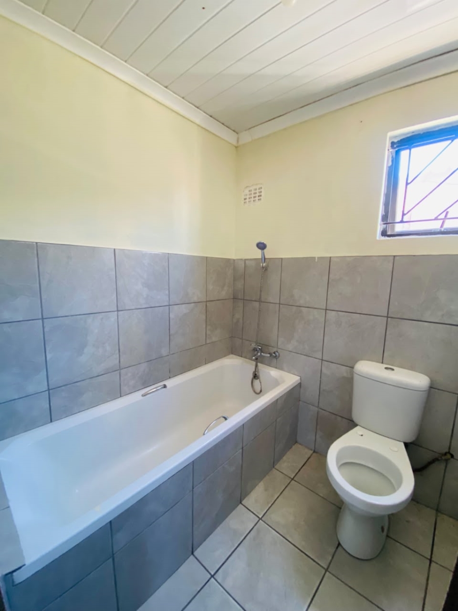3 Bedroom Property for Sale in Kuyasa Western Cape